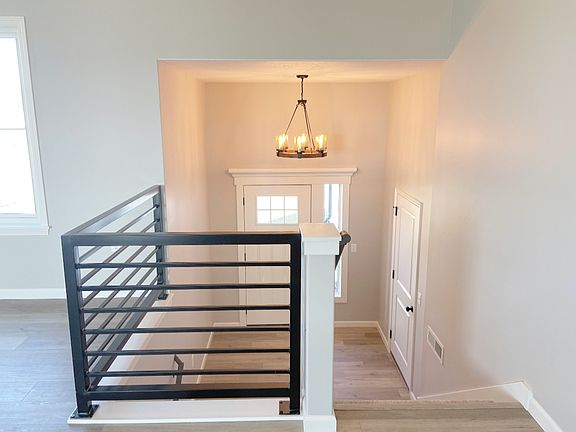 5th image of 1602 Gln Eagle Dr