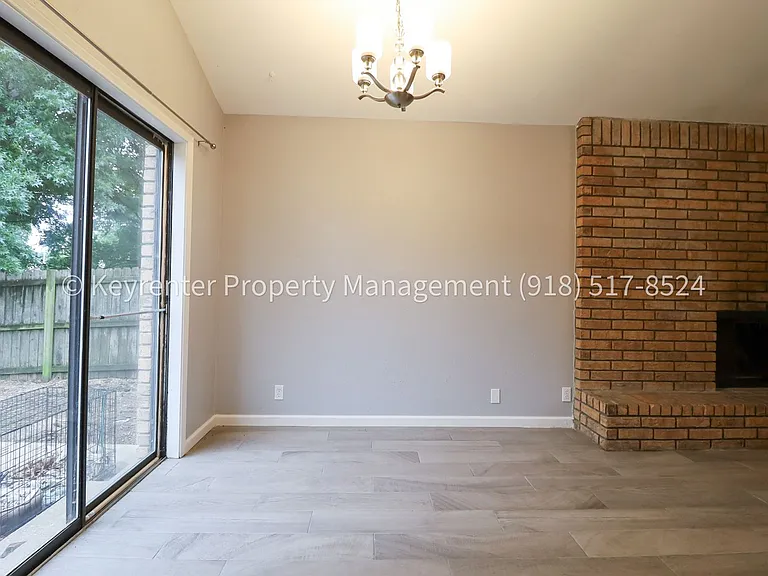 9351 S 89th Ave E — Photo 9