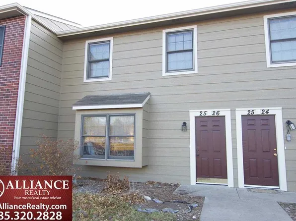 2526 Candle Crest Cir, Manhattan, KS 66503