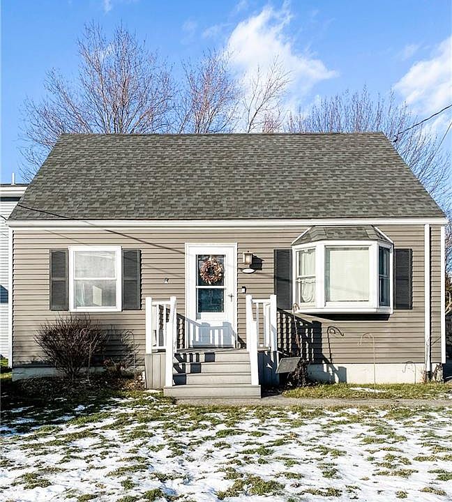 1st image of 114 W Woodside Ave