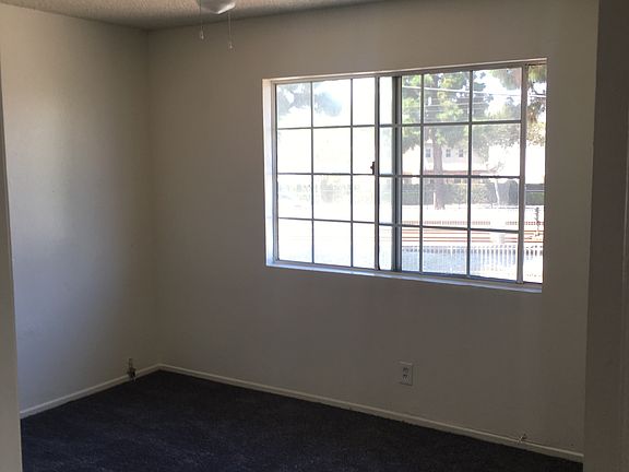 5th image of 11920 Willowbrook Ave #11920