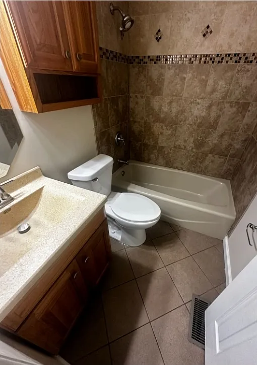 3 bed, 1064 sqft, $2,020 — Photo 4