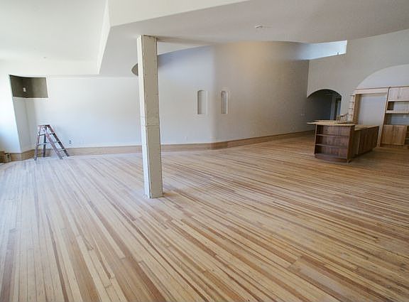 5th image of 2271 Ogden St #B