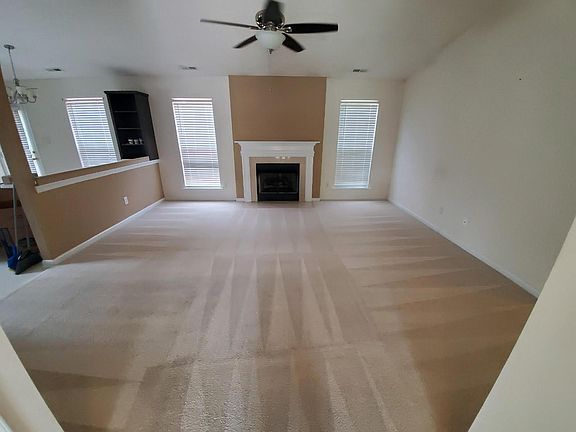 4th image of 105 Clairwood Dr