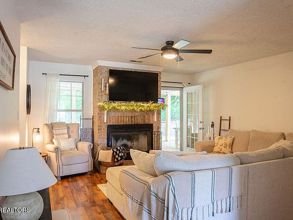 5th image of 3128 Harrington Ct