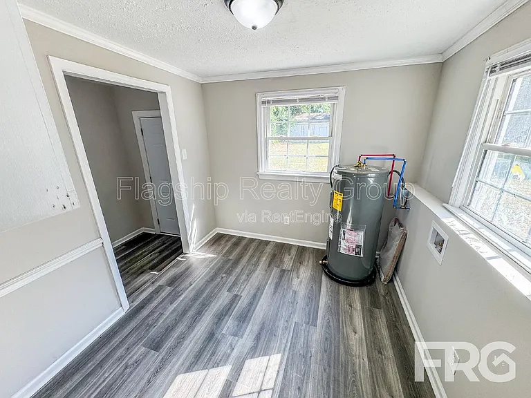 610 3rd St — Photo 26