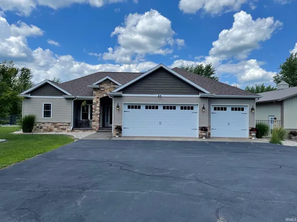 810 Mitchell Dr, Rochester, IN 46975