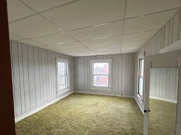 5th image of 421 N Church St