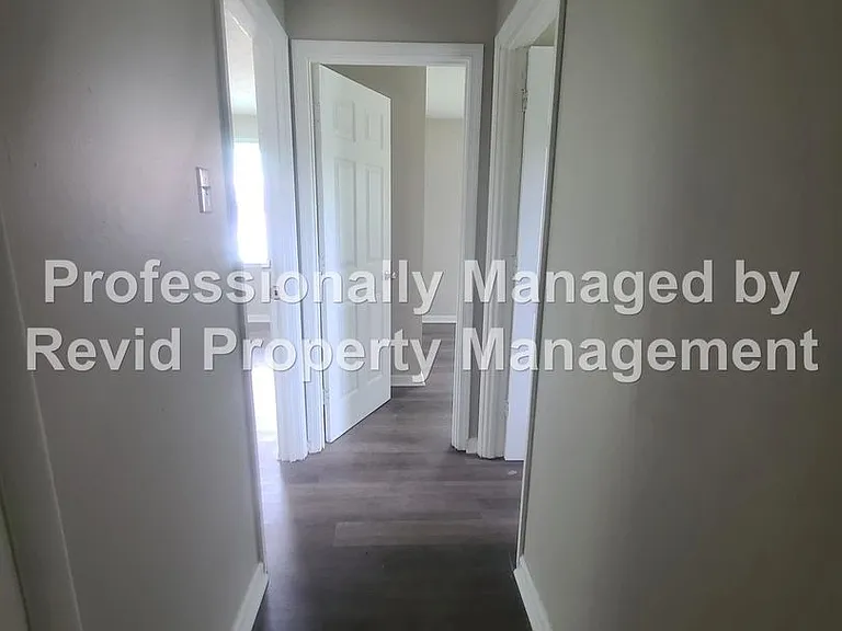 196 Ivan Rd — Photo 10