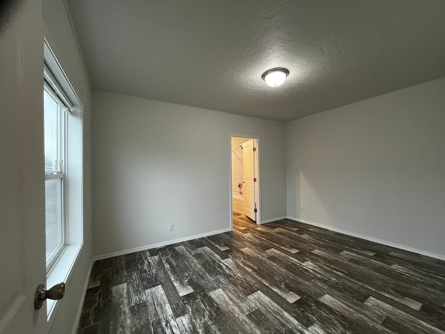 3 bed, 1600 sqft, $1,777 — Photo 4