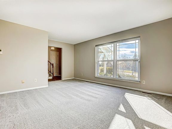 3rd image of 3318 Milverton Ct