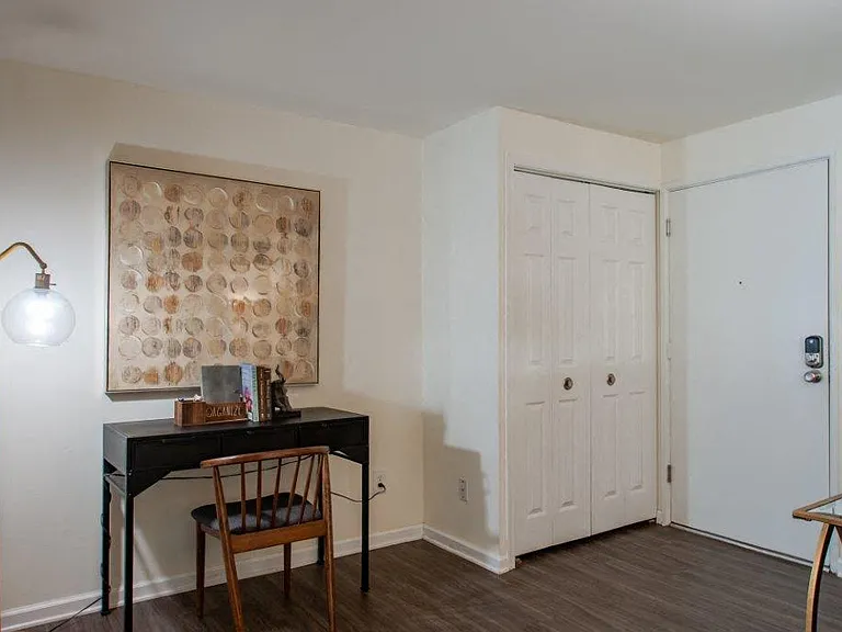 Chesterfield Apartment Homes — Photo 4