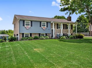 152 Sunview Dr, Beaver Falls, PA