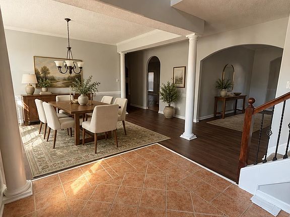 4th image of 608 Birthstone Ave