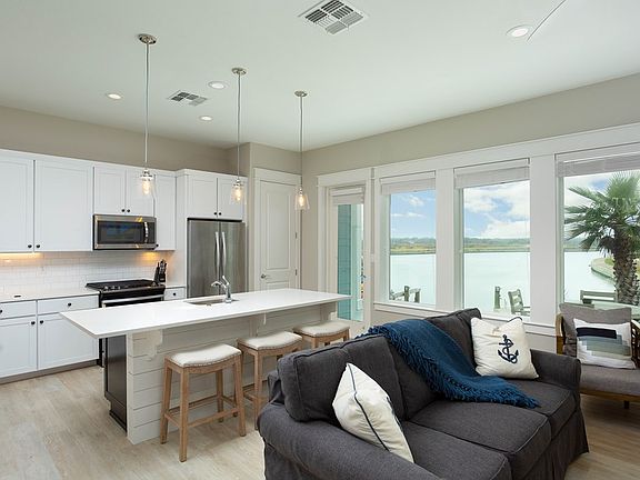 5th image of 292 Reserve Ln #304