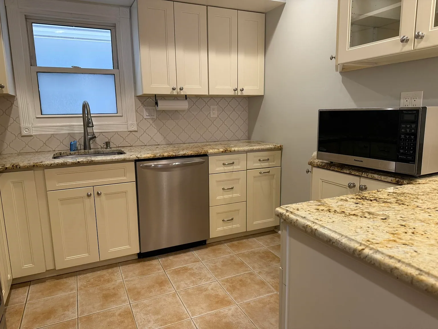 Multi Family, JC Heights, NJ, 07307 — Photo 2