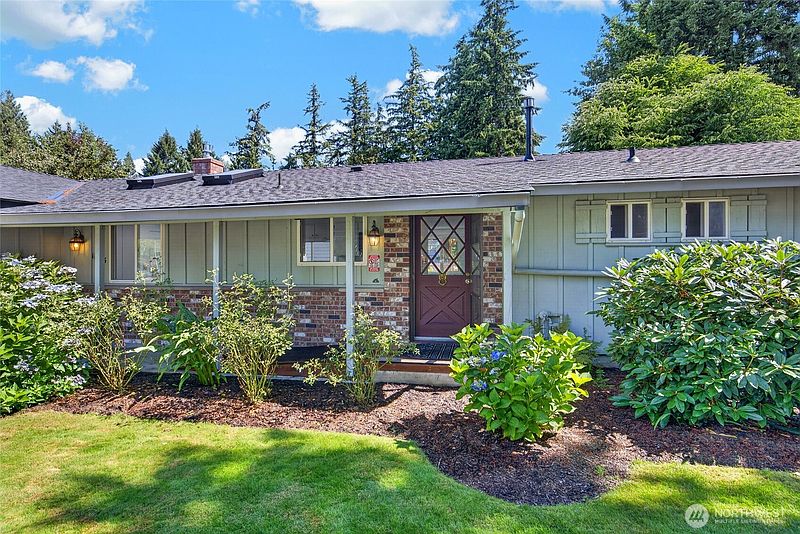 3rd image of 11725 47th Drive NE