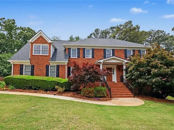 4850 Bainbridge Ct SW, Lilburn, GA 30047