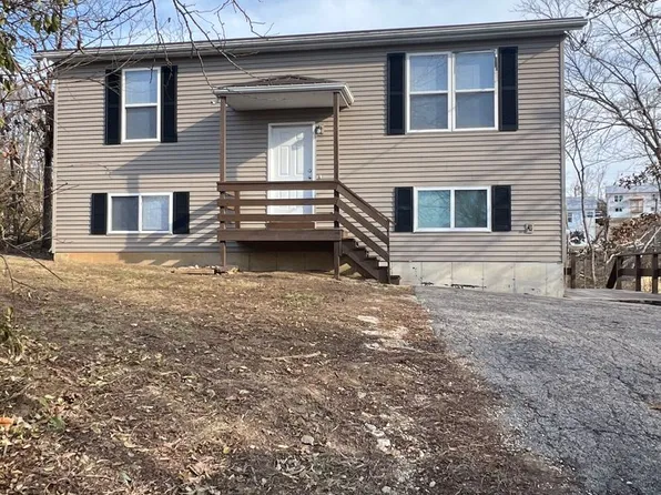 602 Bristol Ct, Villa Ridge, MO 63089