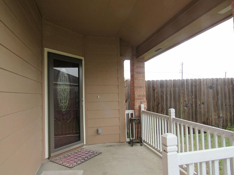1st image of 6638 Fenwick Dr