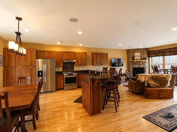3rd image of 7004 Timbers Drive #7004