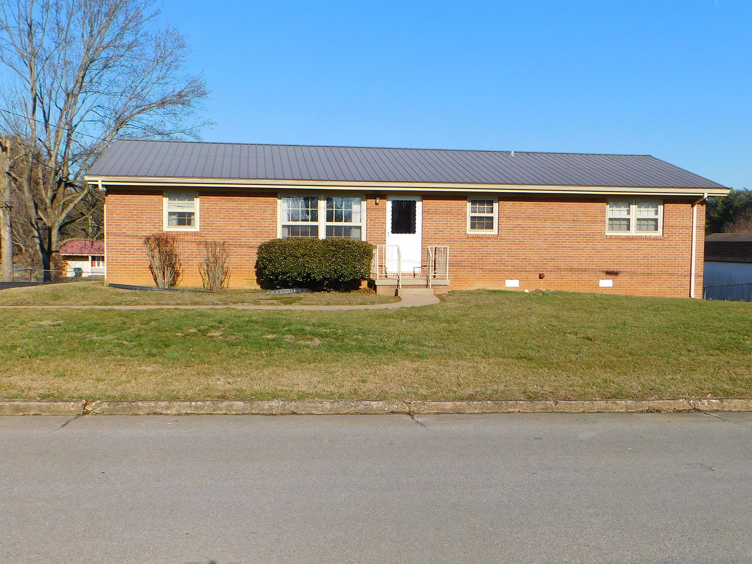 209 Mayor Ave, Greeneville, TN 37745 Zillow