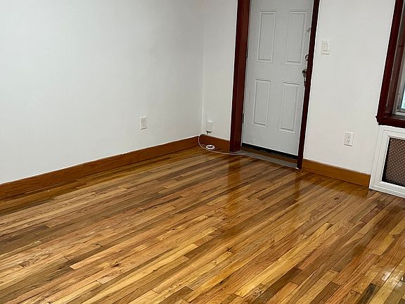 3rd image of 15032 26th Ave #201