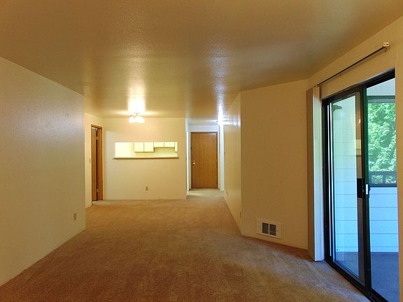 5th image of 700 N 160th St APT A205