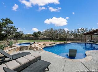 12702 Bluff Spurs Trl, Helotes, TX 78023