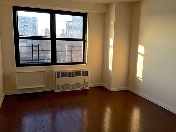 2nd image of 150 W 225th St APT 26B