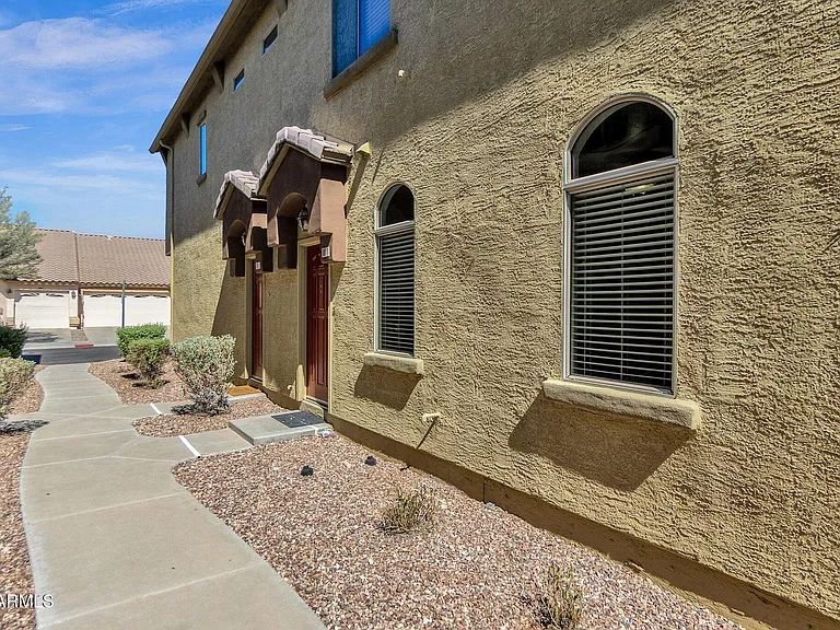 2250 E Deer Valley Rd #80 — Photo 2