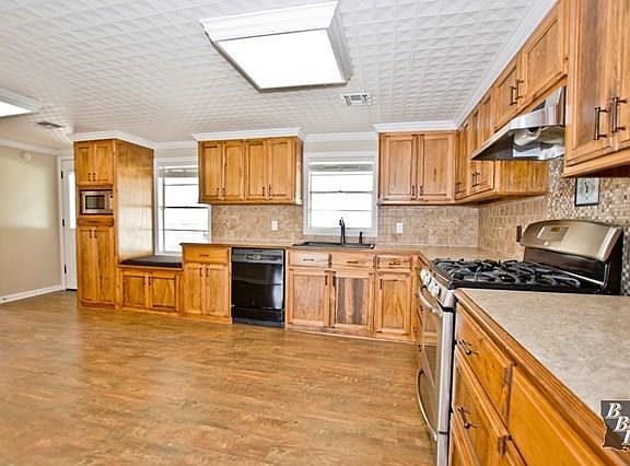 5th image of 201 Oakview Dr