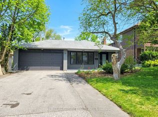 33 Oldborough Cir #BASEMENT, Toronto, ON M2J3A1