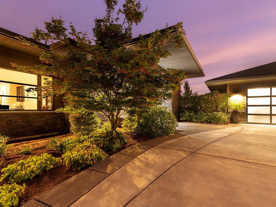 1st image of 280 Mary Bee Ln