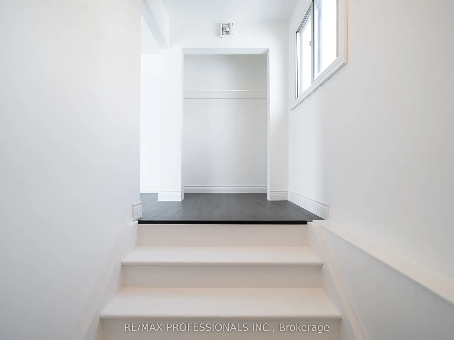 2 bed, $2,900 — Photo 4