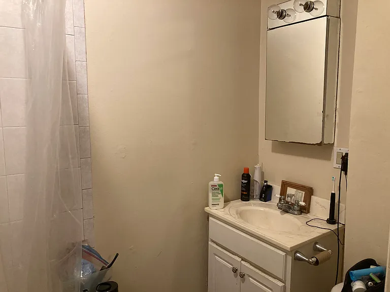 73 Phillips St #1 — Photo 14