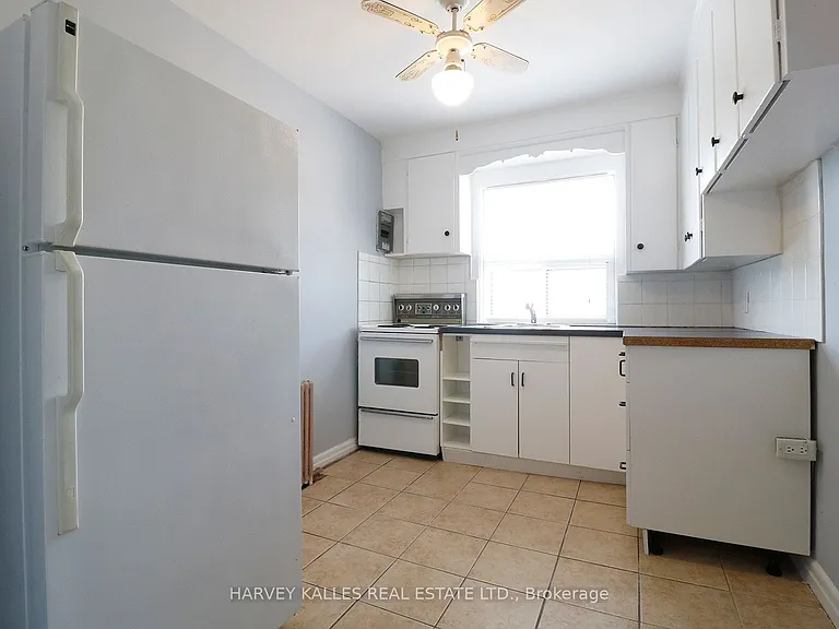 2434 Keele St #10 — Photo 3