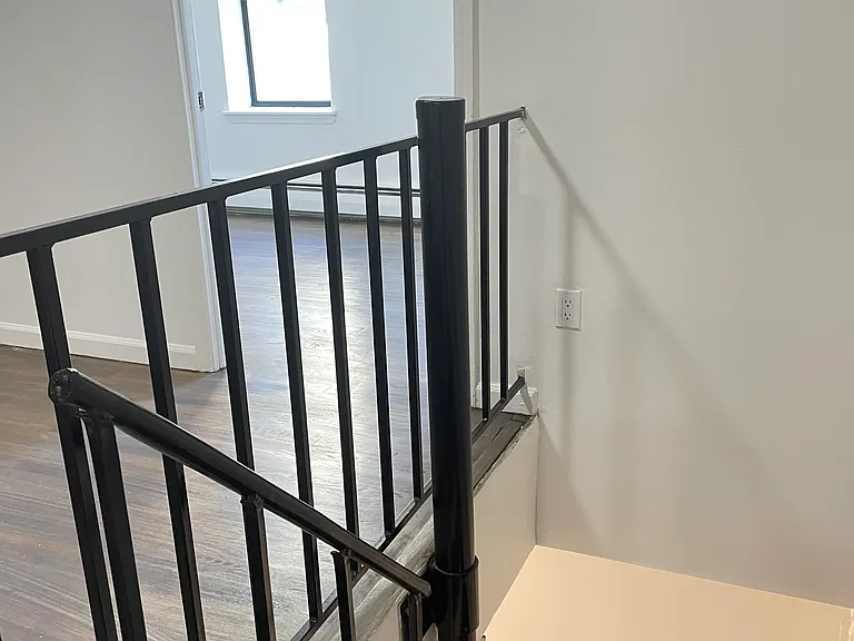 47 Clifton Pl #1B — Photo 9