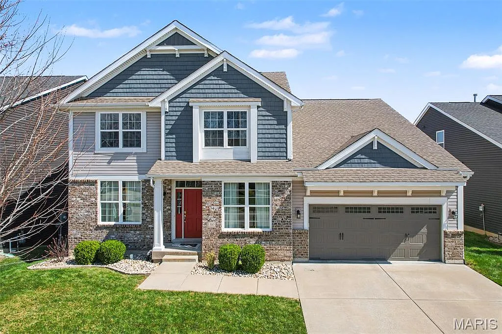 310 Haycastle Dr photo 1