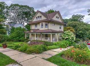 20 Walworth Ter, White Plains, NY 10606