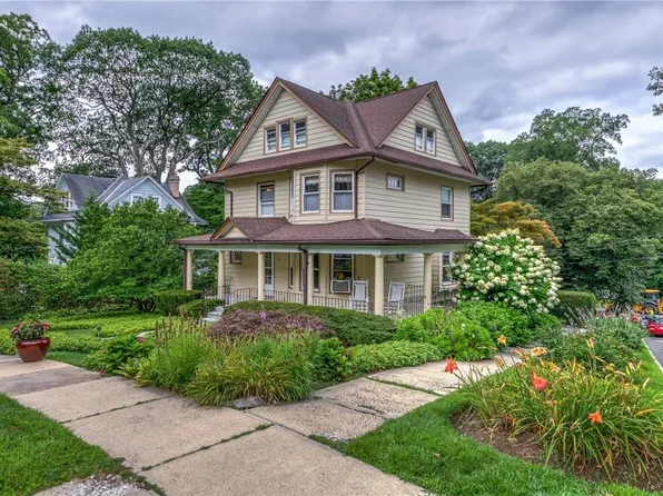 20 Walworth Terrace, White Plains, NY 10606