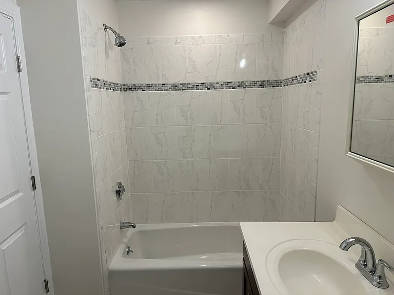 39 Calumet St #B — Photo 10