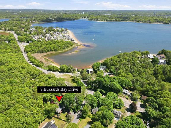 2nd image of 7 Buzzards Bay Dr