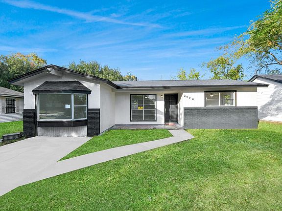2nd image of 2926 Knotty Oaks Trl