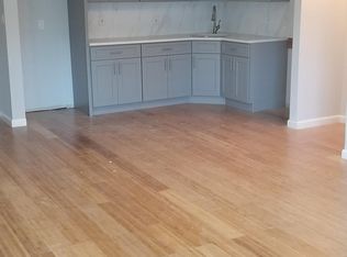 700 E 214th St, Bronx, NY 10467