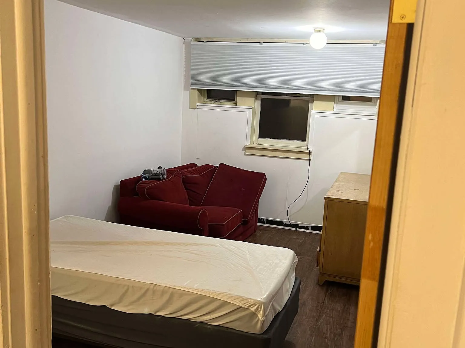 3 bed, 2100 sqft, $750 — Photo 3