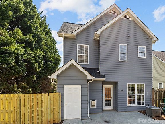 2nd image of 4627 Eaves Ln