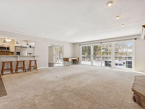 3rd image of 2024 Crosby Rd