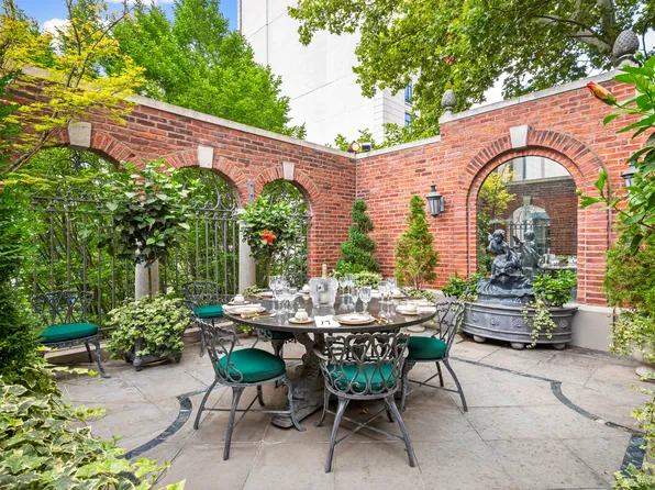 163 East 64th Street image 28 of 33