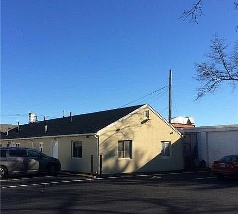 2nd image of 294 Medford Ave